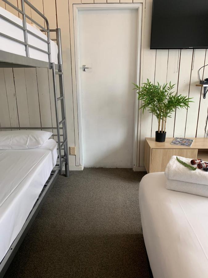 Snowman Lodge And Spa Ohakune Bagian luar foto